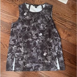 Athleta zephyr tank!  Never worn!  Size medium